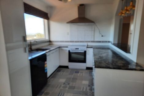 Photo of property in 321 Glenfield Road, Glenfield, Auckland, 0629