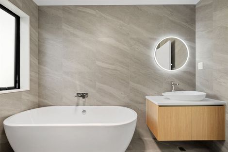 Photo of property in 28d Walker Road, Point Chevalier, Auckland, 1022