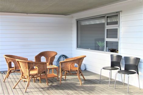 Photo of property in 15 Speldhurst Grove, Stokes Valley, Lower Hutt, 5019