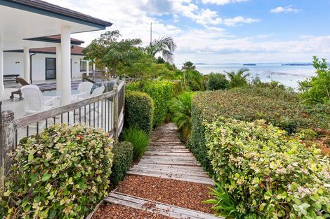 Photo of property in 220 Sandspit Road, Shelly Park, Auckland, 2014
