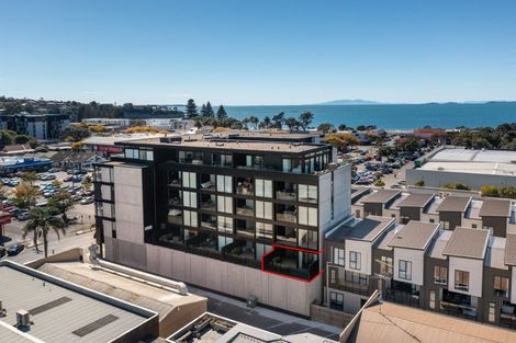 Photo of property in 109/32 Anzac Road, Browns Bay, Auckland, 0630