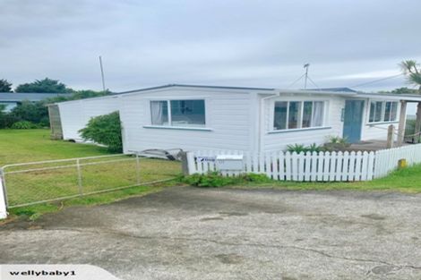 Photo of property in 171 Seabury Avenue, Foxton Beach, Foxton, 4815