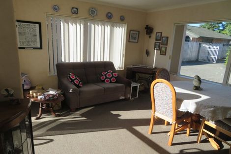 Photo of property in 70 Tuihana Drive, Papamoa Beach, Papamoa, 3118