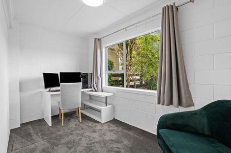 Photo of property in 20 Great North Road, Riverhead, 0820