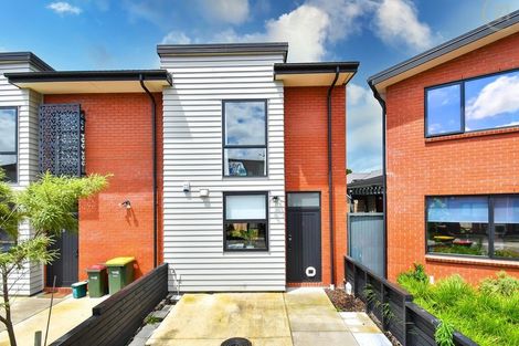 Photo of property in 11 Fermi Lane, Papakura, 2110