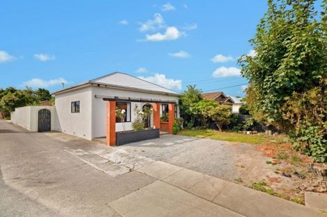 Photo of property in 19a Somerfield Street, Somerfield, Christchurch, 8024