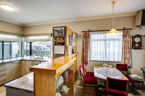 Photo of property in 5 Burness Road, Greenmeadows, Napier, 4112