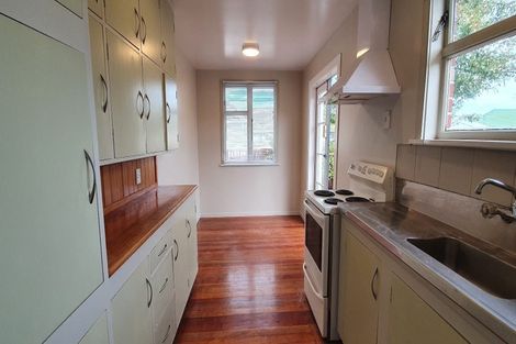 Photo of property in 17 Grosvenor Street, Redwood, Christchurch, 8051