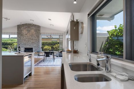 Photo of property in 21 Laguna Key, Papamoa Beach, Papamoa, 3118