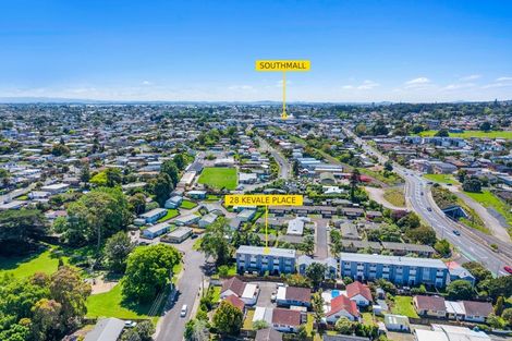Photo of property in 28 Kevale Place, Manurewa, Auckland, 2102