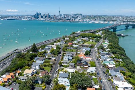 Photo of property in 58 Princes Street, Northcote Point, Auckland, 0627