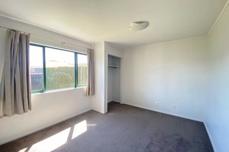 Photo of property in 19 Swan Crescent, Pakuranga, Auckland, 2010