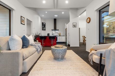 Photo of property in 153 Gravatt Road, Papamoa Beach, Papamoa, 3118