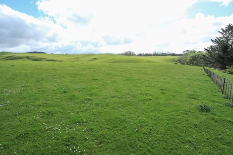 Photo of property in 30 Van Houtte Road, Raglan, 3295