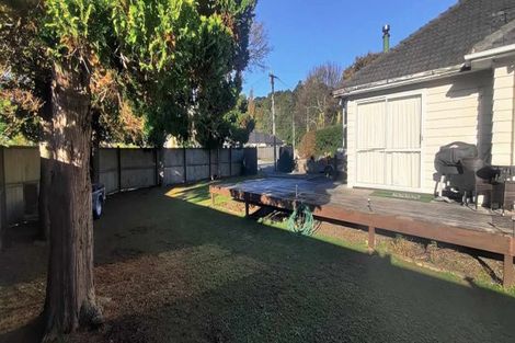 Photo of property in 52 Heretaunga Square, Silverstream, Upper Hutt, 5019