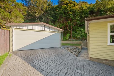 Photo of property in 10 Haven Grove, Naenae, Lower Hutt, 5011