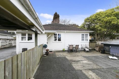 Photo of property in 3 Poole Crescent, Wainuiomata, Lower Hutt, 5014