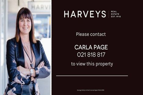 Photo of property in 44 Turanga Road, Henderson Valley, Auckland, 0612