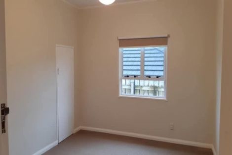 Photo of property in 26 Paynters Avenue, Strandon, New Plymouth, 4312