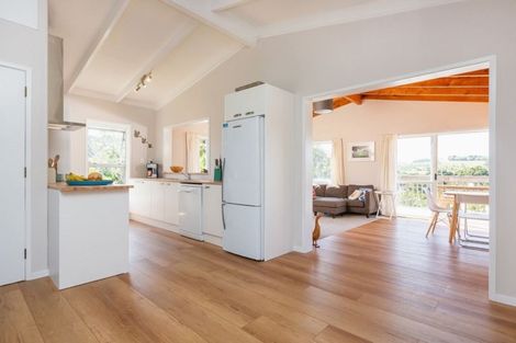 Photo of property in 6 Seatoun Avenue, Leigh, Warkworth, 0985