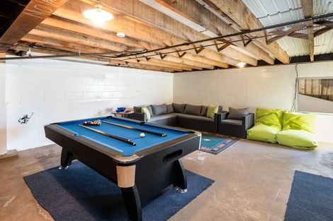 Photo of property in 15 Coach Road, Fairfield, Dunedin, 9018