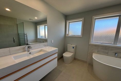 Photo of property in 102a Isleworth Road, Bishopdale, Christchurch, 8053