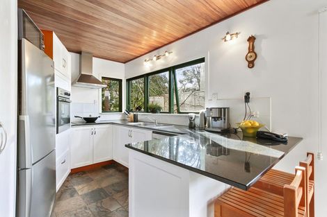 Photo of property in 1048 Scenic Drive North, Swanson, Auckland, 0816