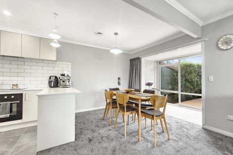 Photo of property in 8 Raukura Place, Koutu, Rotorua, 3010