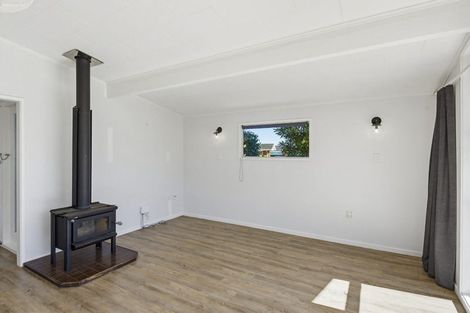Photo of property in 32 Sylvan Avenue, Waikanae, 5036