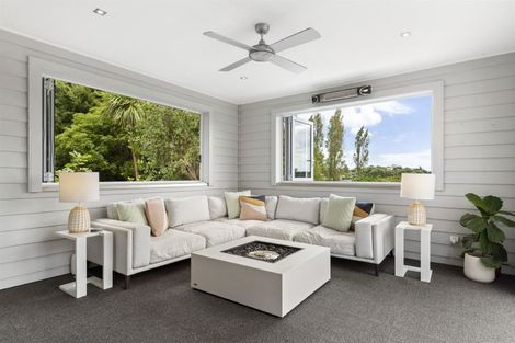 Photo of property in 68 Exmouth Road, Northcote, Auckland, 0627