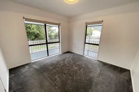Photo of property in 65 Reynella Drive, Massey, Auckland, 0614