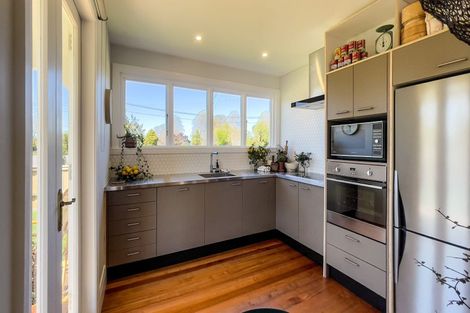 Photo of property in 56 Medway Street, Richmond, Christchurch, 8013