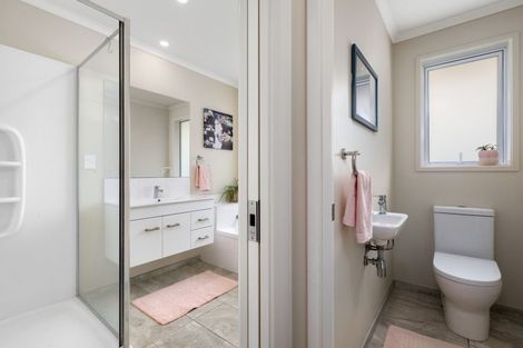 Photo of property in 2 Gleneagles Drive, Aongatete, Katikati, 3178