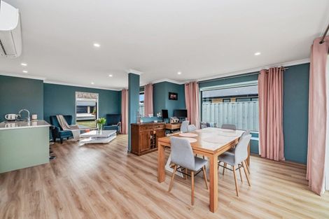 Photo of property in 6 Lady Isaac Drive, Rolleston, 7615