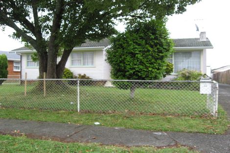 Photo of property in 22 Comet Crescent, Mangere, Auckland, 2022