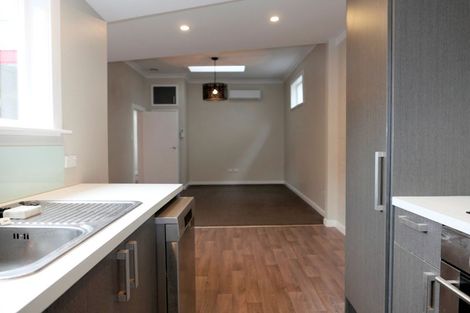 Photo of property in 9 Stanley Street, Berhampore, Wellington, 6023