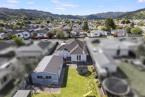 Photo of property in 5 Dunn Street, Wainuiomata, Lower Hutt, 5014