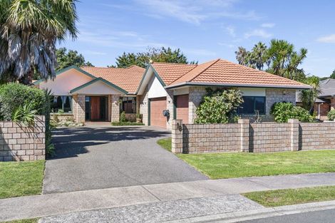 Photo of property in 18 Honeysuckle Lane, Ohauiti, Tauranga, 3112