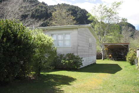 Photo of property in 58 Tamatea Street, Rotoiti Forest, Rotorua, 3074