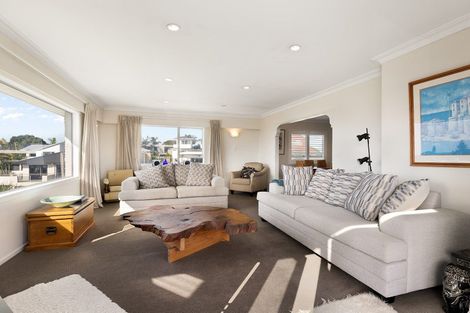 Photo of property in 118 Oceanview Road, Mount Maunganui, 3116