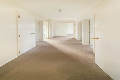 Photo of property in 1/111 Sturges Road, Henderson, Auckland, 0612