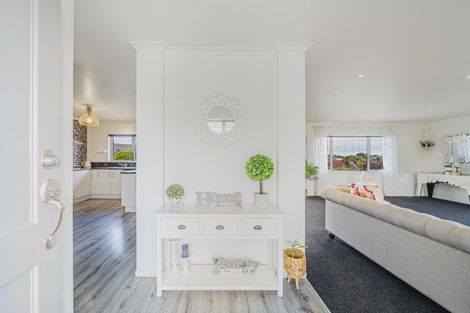 Photo of property in 28a Jules Crescent, Bell Block, New Plymouth, 4312