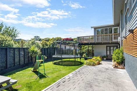 Photo of property in 1 Goddard Grove, Churton Park, Wellington, 6037