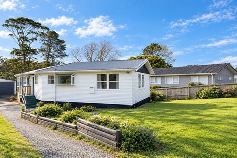 Photo of property in 97 Riverpark Crescent, Henderson, Auckland, 0610