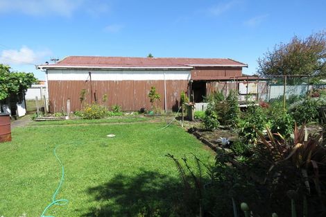 Photo of property in 120 Derby Street, Westport, 7825