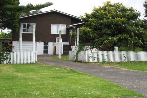 Photo of property in 20 Ashcroft Avenue, Mangere Bridge, Auckland, 2022