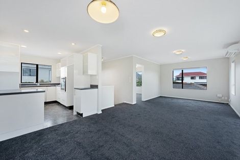 Photo of property in 8a Shastri Terrace, Khandallah, Wellington, 6035