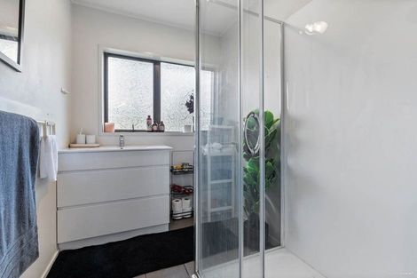 Photo of property in 2/6 Elizabeth Street, Papakura, 2110