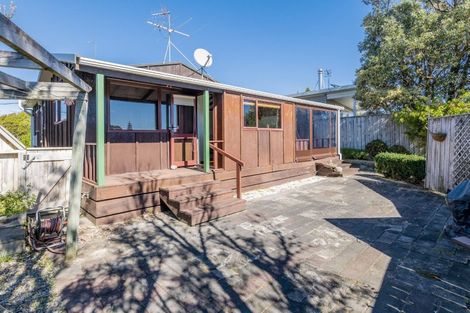 Photo of property in 67 Waimea Road, Waikanae Beach, Waikanae, 5036