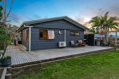 Photo of property in 21 Snapper Road, Stillwater, Silverdale, 0993